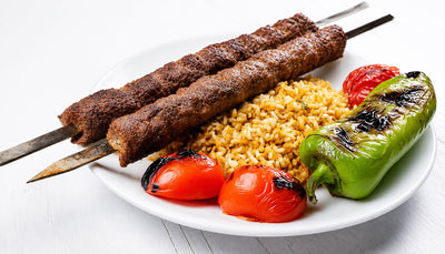 Adana Kebap Şişi Demir mi Olmalı? Paslanmaz Şiş mi Tercih Edilmeli?