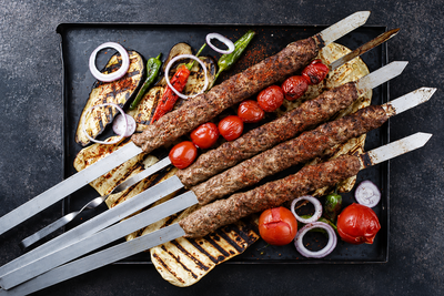 Paslanmaz Kebap Şişi Fiyatları Nasıl Belirlenir? Kaliteli Şiş Özellikleri Nelerdir?